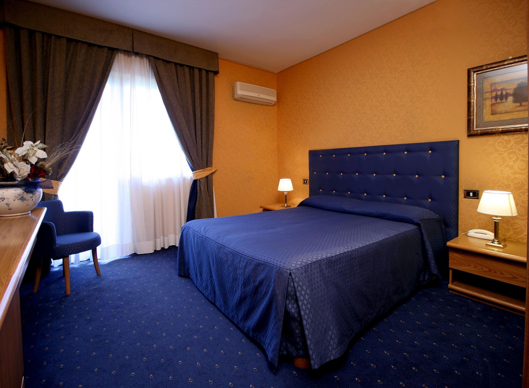 赛塔尔酒店 夸尔图-圣埃莱娜 客房 照片
